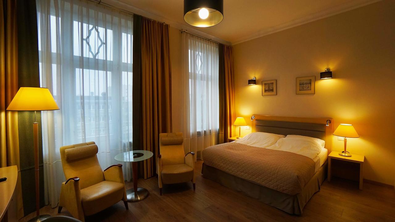 Brass Suites Łódź Exteriör bild