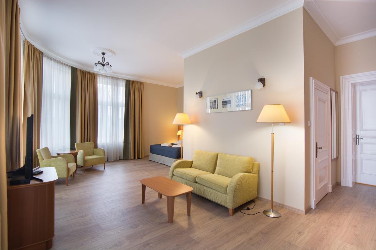 Brass Suites Łódź Exteriör bild