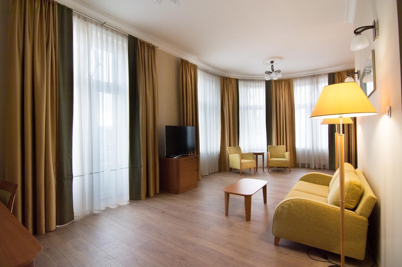Brass Suites Łódź Exteriör bild