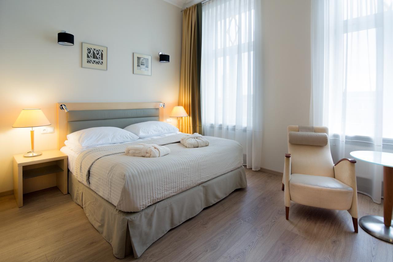 Brass Suites Łódź Exteriör bild