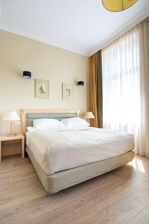 Brass Suites Łódź Exteriör bild