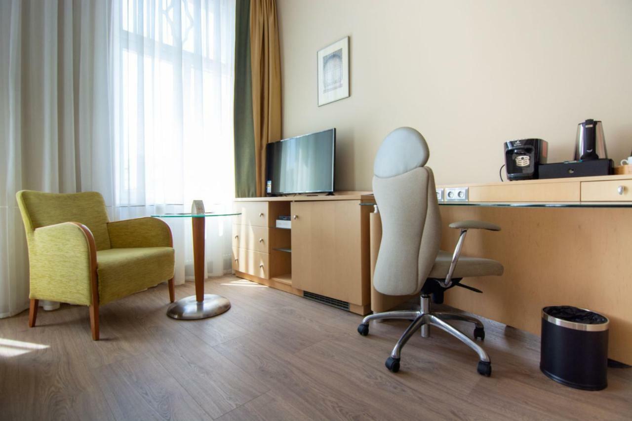 Brass Suites Łódź Exteriör bild