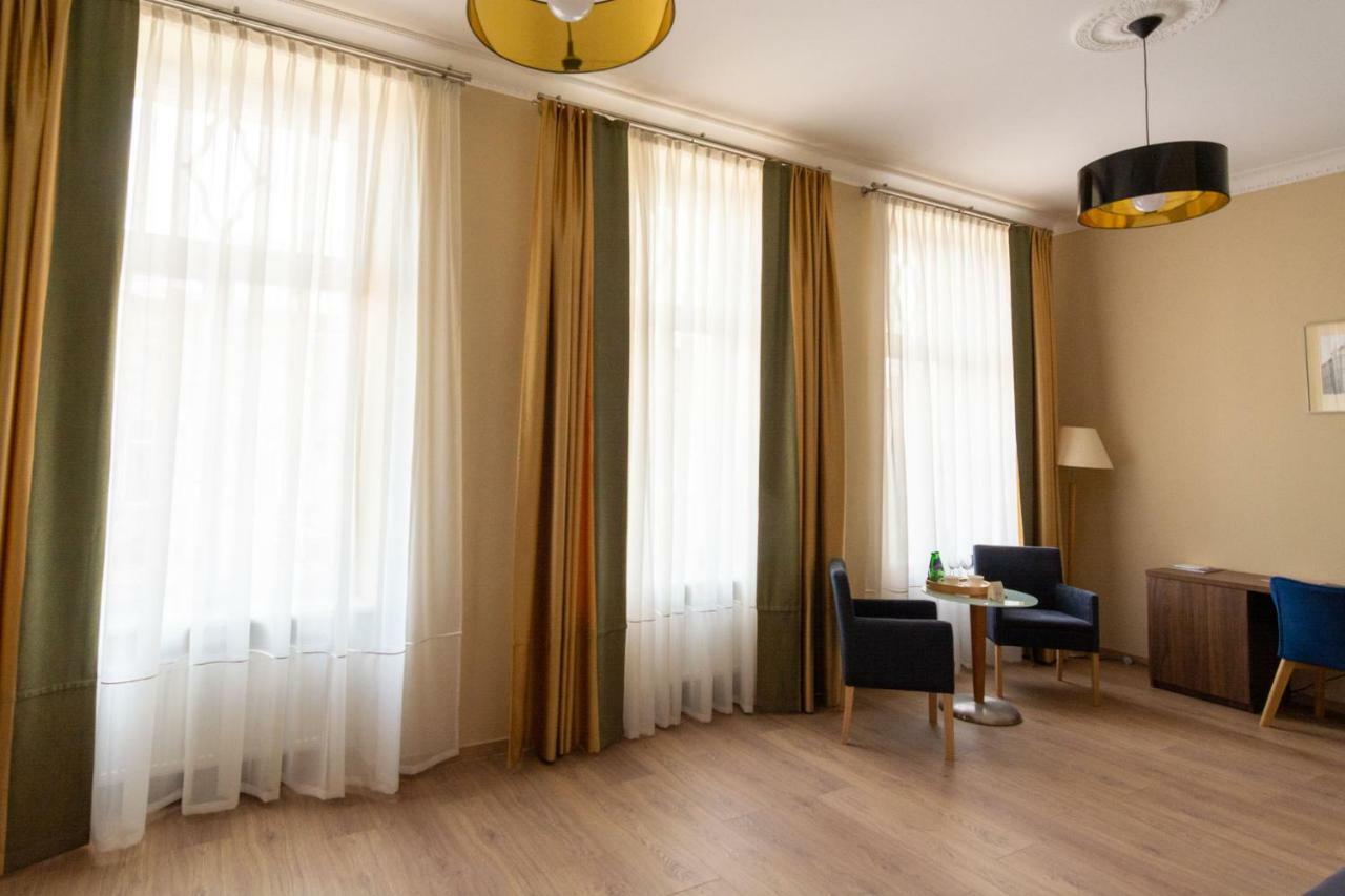 Brass Suites Łódź Exteriör bild