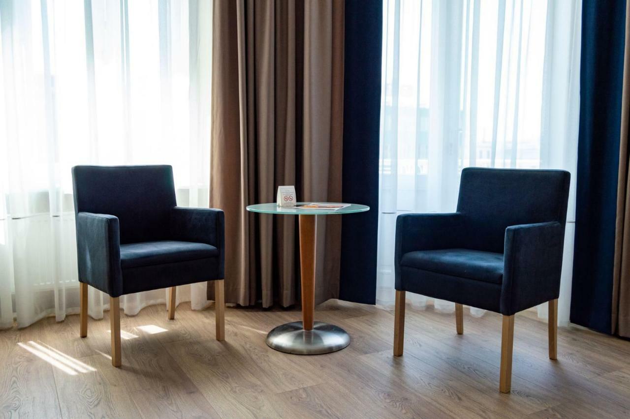 Brass Suites Łódź Exteriör bild