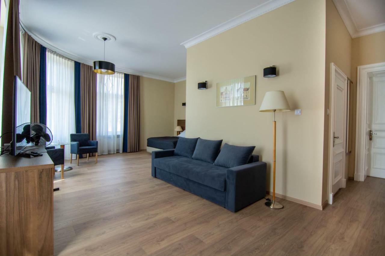Brass Suites Łódź Exteriör bild