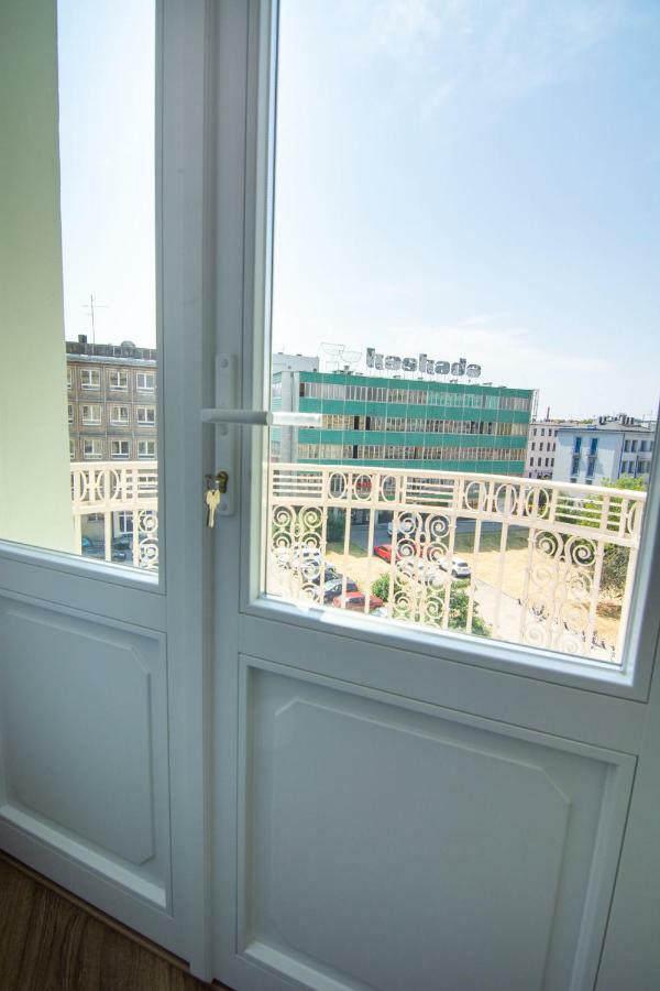 Brass Suites Łódź Exteriör bild