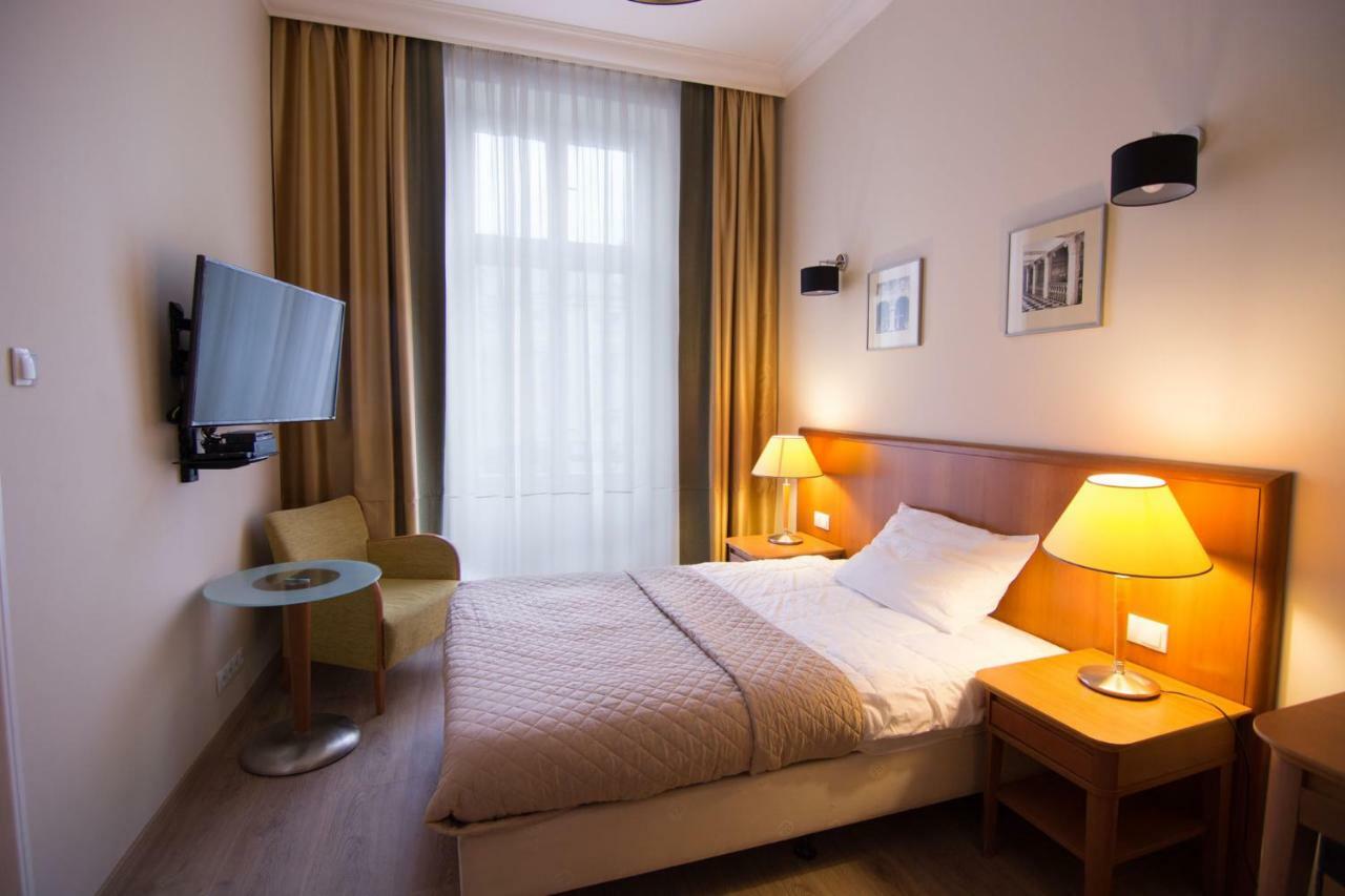 Brass Suites Łódź Exteriör bild
