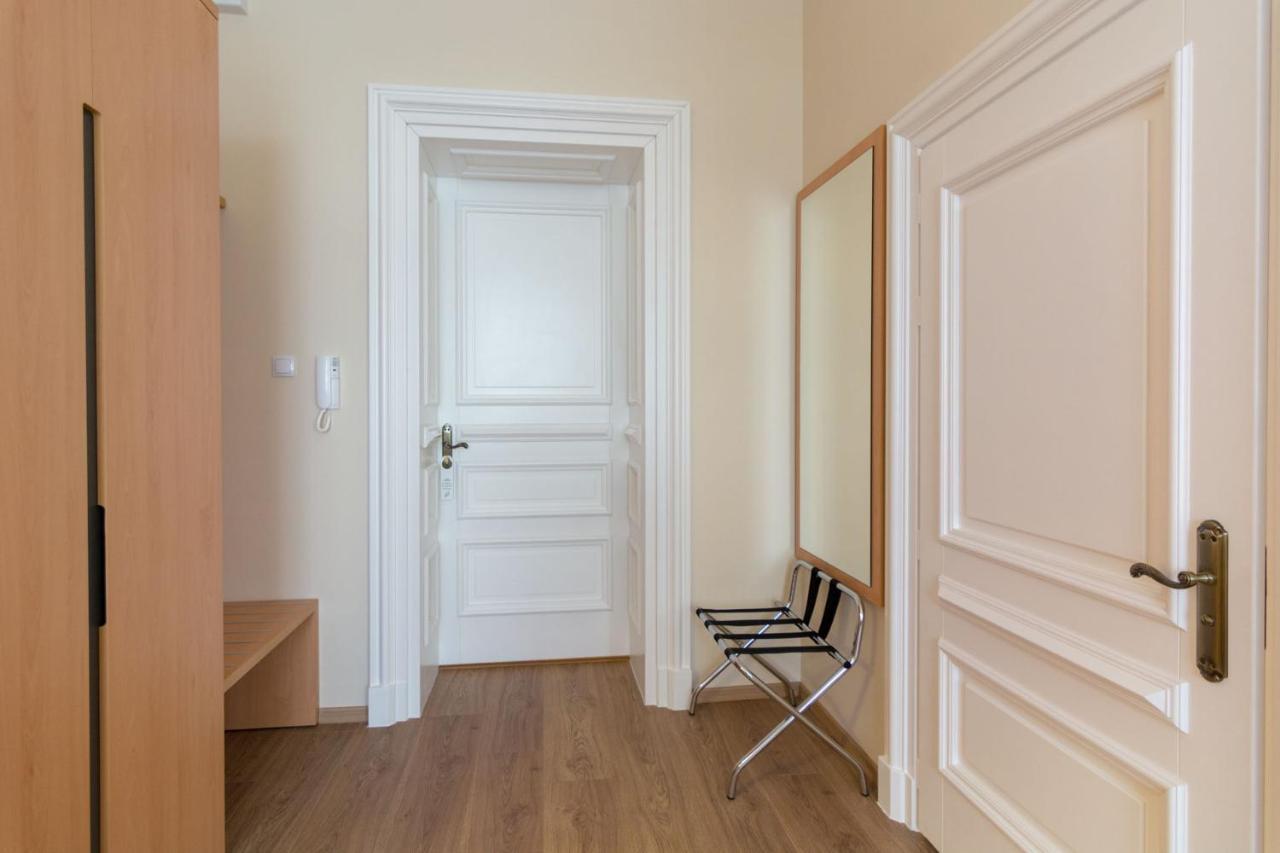 Brass Suites Łódź Exteriör bild